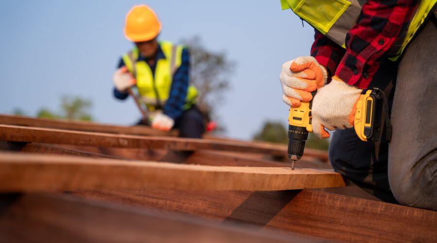 Expert tile roof repair services in El Indio, TX